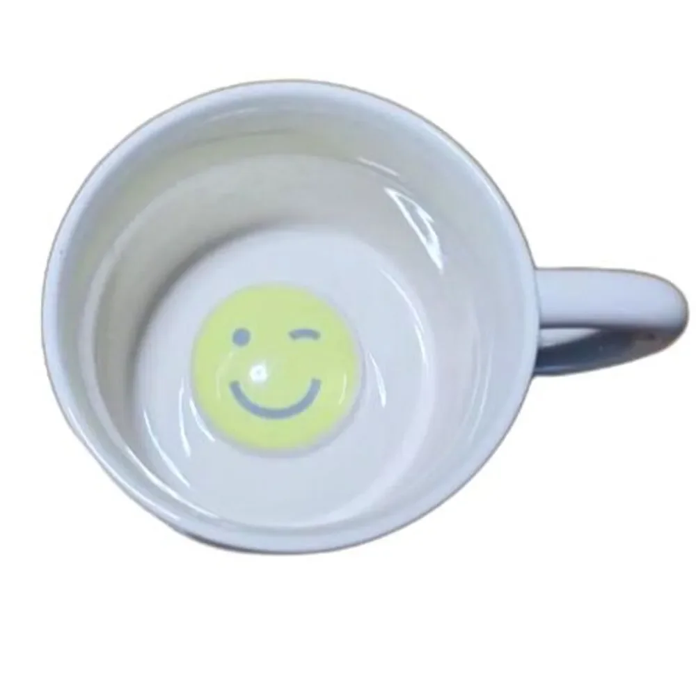 Set of 2 Room Essentials Winky Face Stoneware Mugs NWT